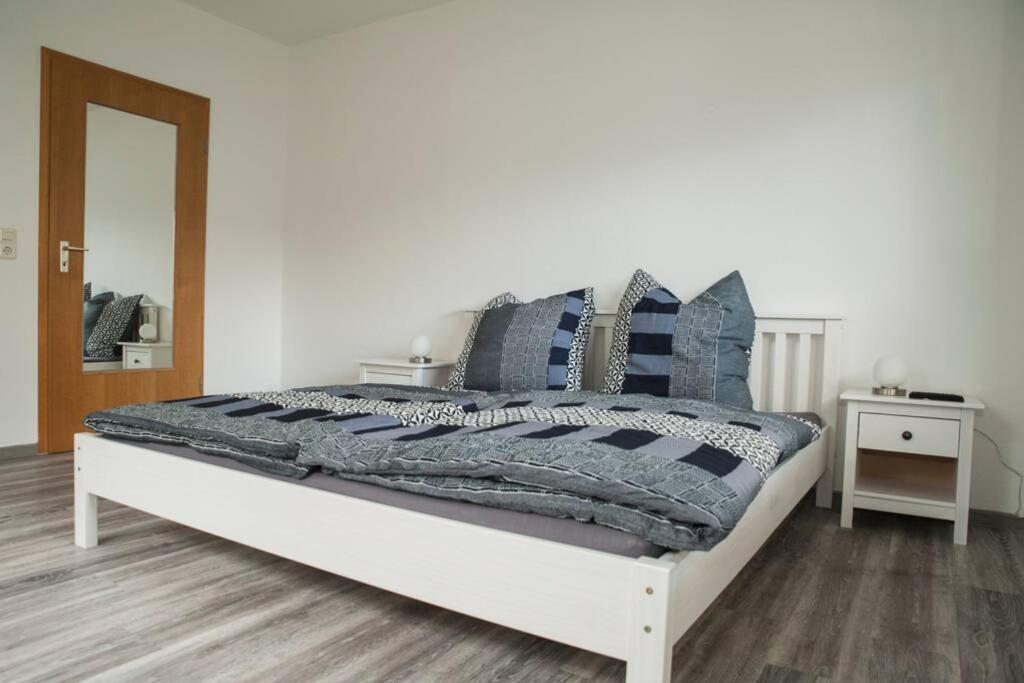 Exklusive Ferienwohnung In Einbeck, Zentrum! Neu!! ภายนอก รูปภาพ